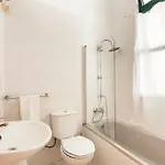 Charming Townhouse In The Historic Center Of פורטו