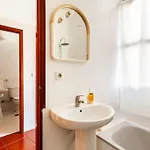 Charming Townhouse In The Historic Center Of דירה