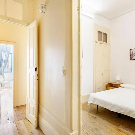 Charming Townhouse In The Historic Center Of アパート ポルト