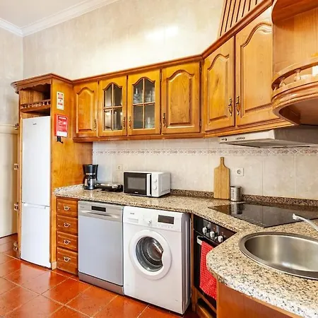 Charming Townhouse In The Historic Center Of アパート ポルト